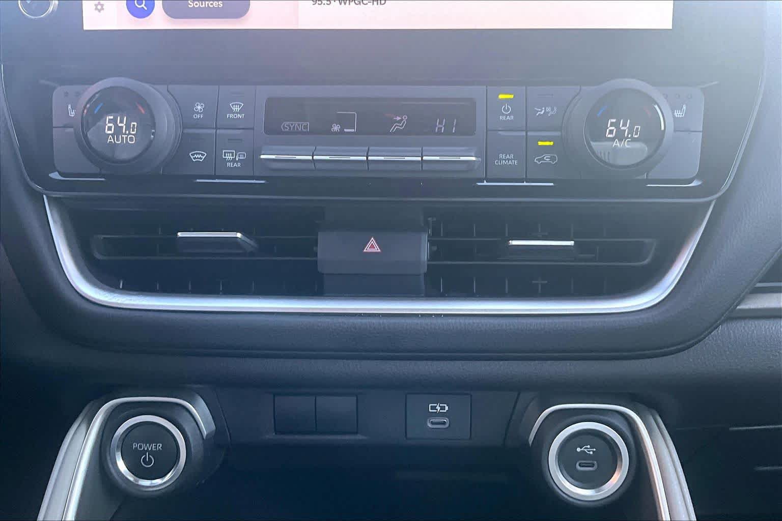Used 2025 Toyota Grand Highlander AWD Hybrid image 35