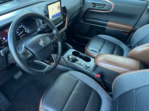 Used 2022 Ford Bronco Sport Outer Banks w/ Tech Package image 10