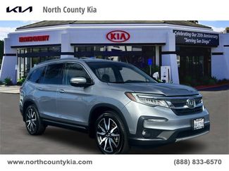 Used 2019 Honda Pilot Touring video 1