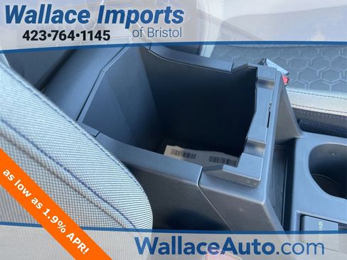 Certified 2025 Subaru Forester w/ Convenience Package #2 image 28