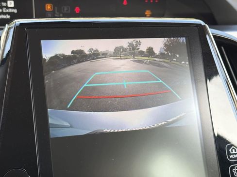 Used 2021 Toyota Prius L Eco image 17