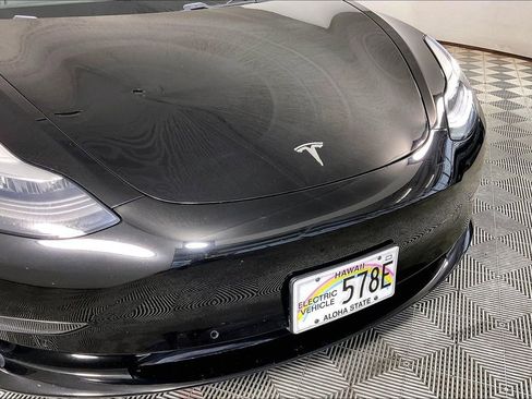 Used 2018 Tesla Model 3 Mid Range RWD image 30