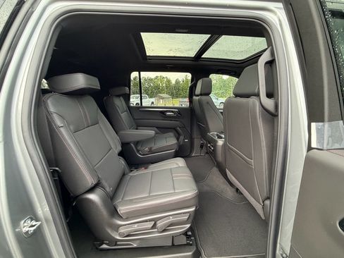 New 2026 Chevrolet Suburban RST w/ Comfort Package AWD/4WD image 22