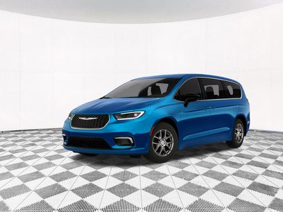 New 2026 Chrysler Pacifica Select