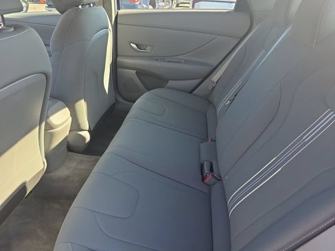 Used 2023 Hyundai Elantra SEL w/ Convenience Package FWD image 22