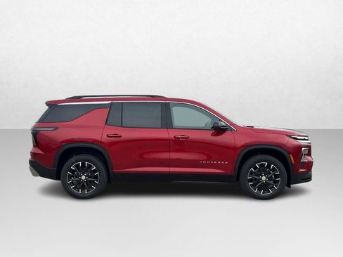 New 2026 Chevrolet Traverse LT image 2