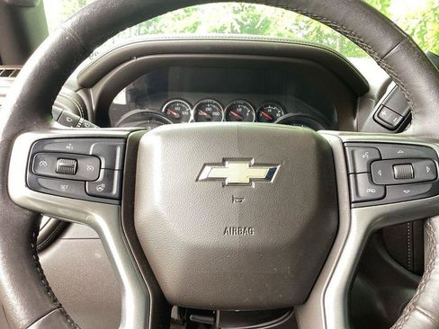 Used 2021 Chevrolet Silverado 2500 LTZ w/ LTZ Convenience Package AWD/4WD image 10