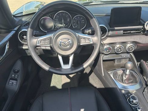 Used 2019 MAZDA MX-5 Miata Grand Touring RWD image 14