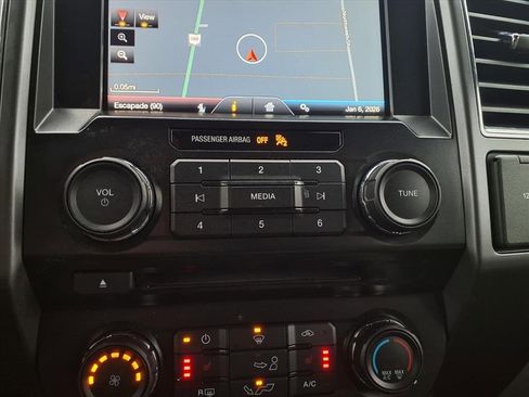 Used 2015 Ford F150 XLT w/ Equipment Group 302A Luxury image 10