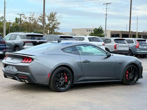 Used 2025 Ford Mustang GT Premium RWD image 34