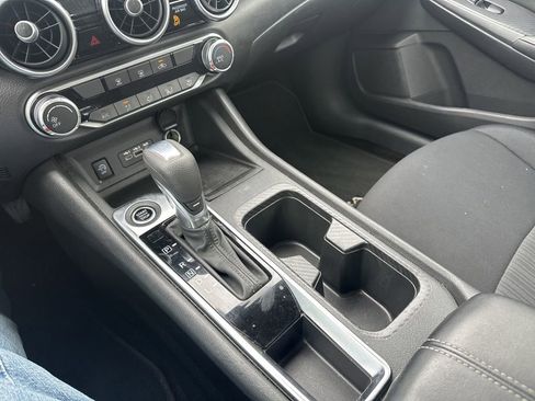 Used 2024 Nissan Sentra SV FWD image 24