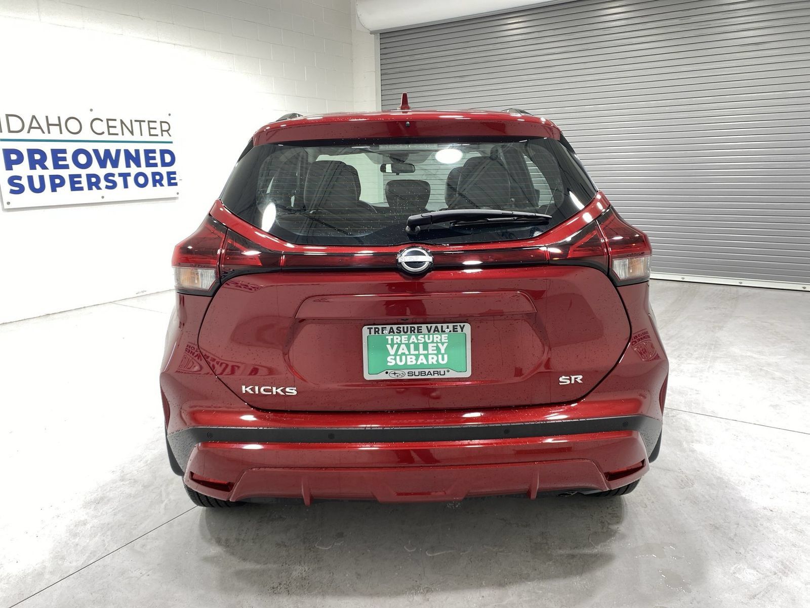 Used 2023 Nissan Kicks SR w/ SR Premium Package FWD image 7