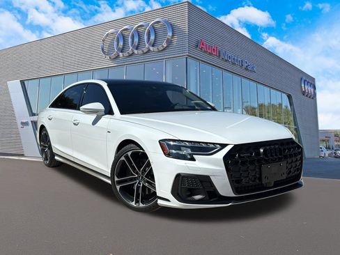 Used 2025 Audi A8 L 3.0T image 1