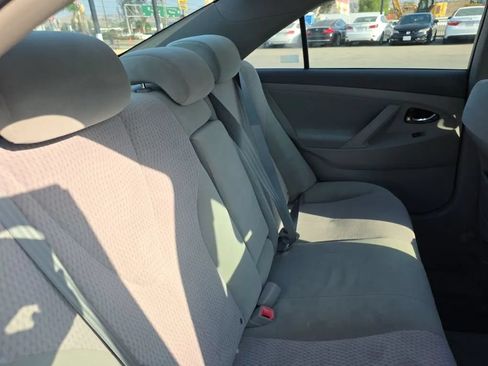 Used 2011 Toyota Camry LE FWD image 16