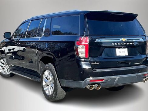 Certified 2022 Chevrolet Suburban Premier image 5