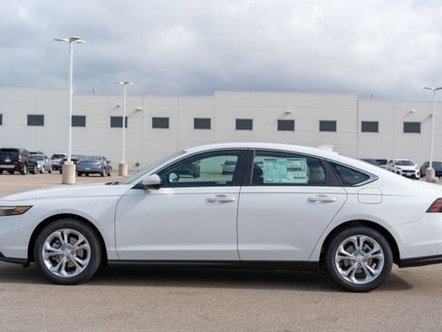 Used 2024 Honda Accord LX image 7