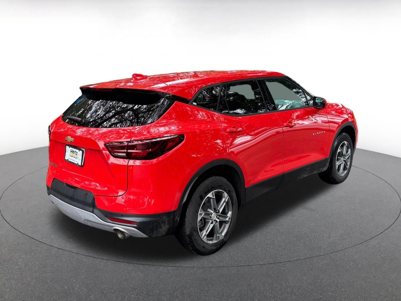 Used 2026 Chevrolet Blazer LT FWD image 12
