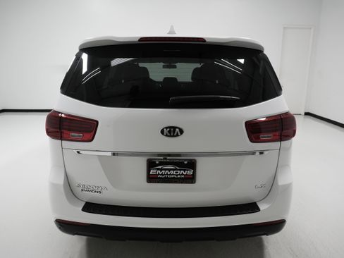Used 2021 Kia Sedona LX image 5