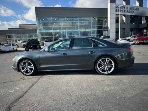 Used 2013 Audi S8 w/ Full Leather Pkg image 3