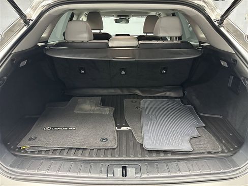 Used 2019 Lexus RX 450h AWD image 17