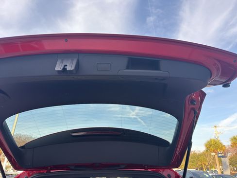 Used 2022 Volkswagen Atlas Cross Sport SE image 11