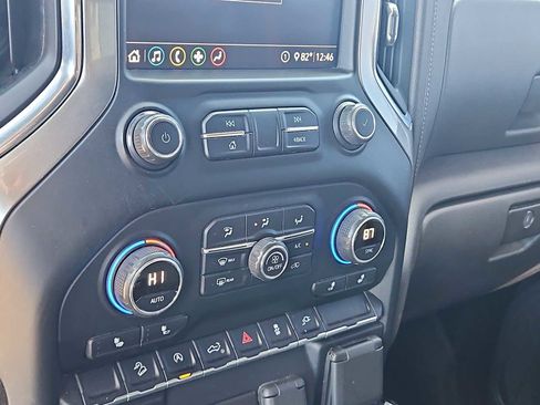 Used 2020 Chevrolet Silverado 1500 RST image 24