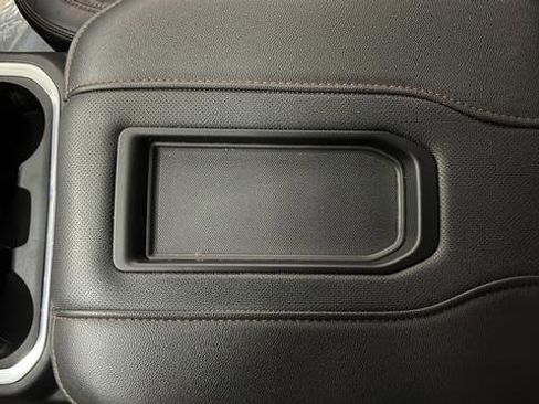 Used 2021 GMC Sierra 1500 AT4 image 28