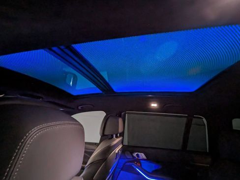 Used 2024 BMW X7 xDrive40i w/ Executive Package image 13