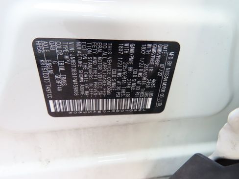 Used 2023 Nissan Rogue SV image 42