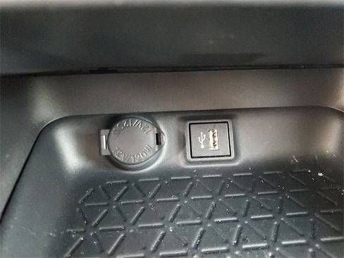 Used 2024 Toyota RAV4 XLE image 29