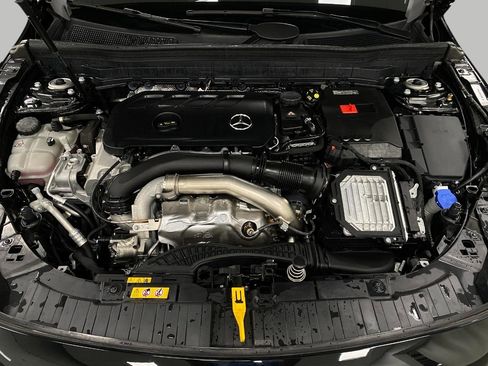 Certified 2025 Mercedes-Benz GLB 250 4MATIC image 11