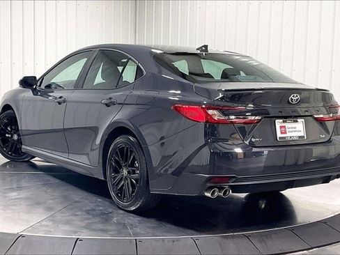 Used 2026 Toyota Camry SE w/ Multimedia Upgrade Package FWD image 12