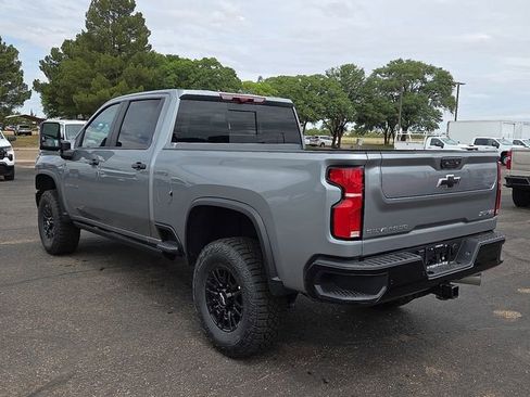 New 2026 Chevrolet Silverado 2500 ZR2 AWD/4WD image 3
