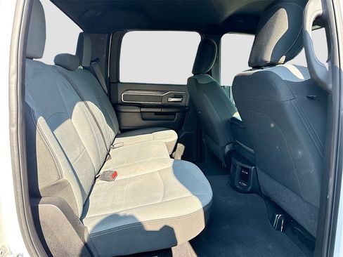 Used 2021 RAM 3500 Big Horn image 26