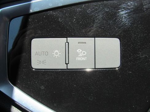 Used 2024 Audi Q3 2.0T Premium w/ Convenience Package image 36