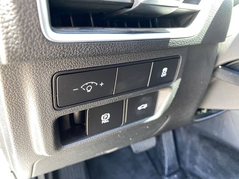 Certified 2024 Hyundai Sonata SEL w/ Convenience Package FWD image 19