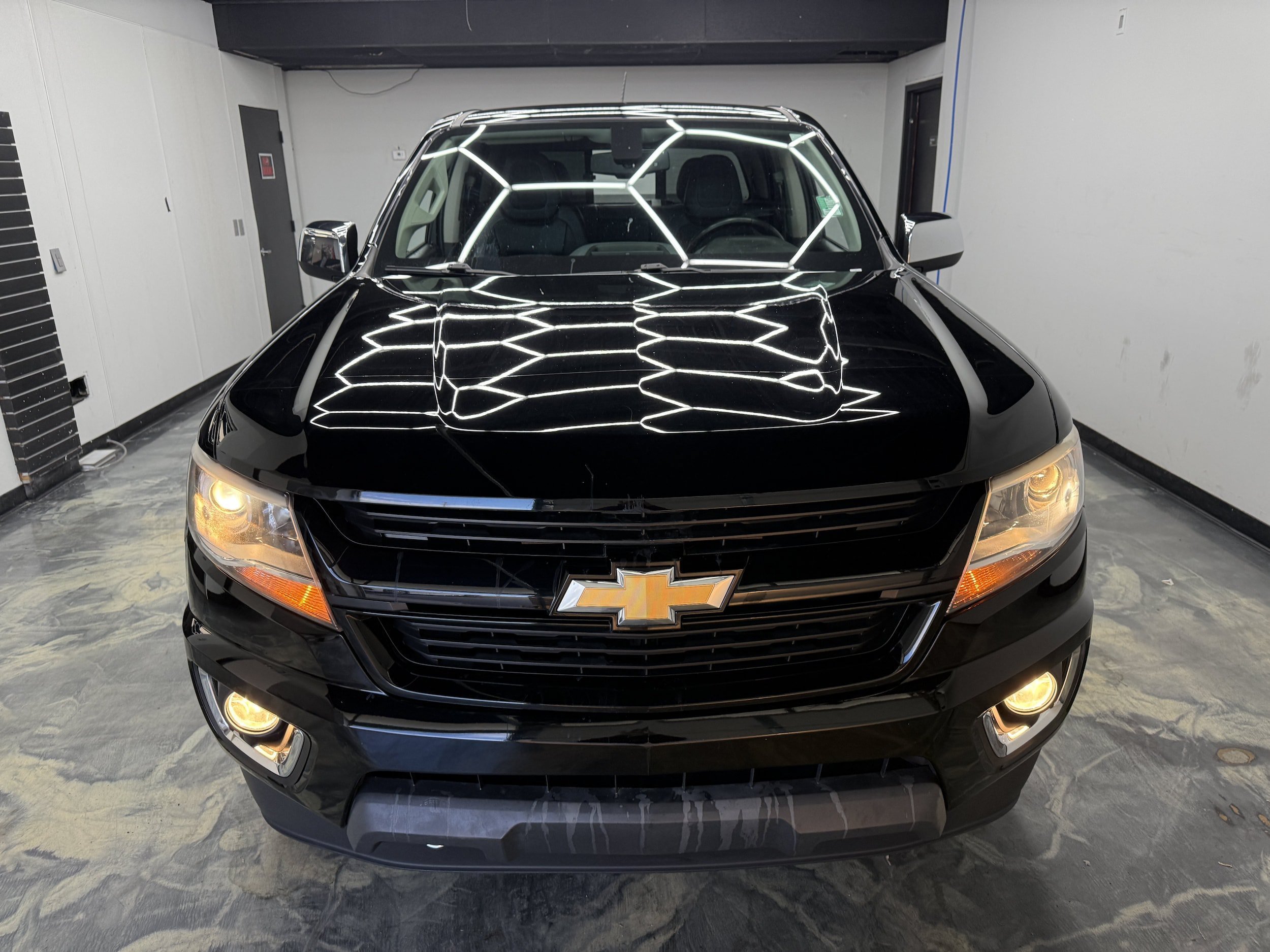 Used 2017 Chevrolet Colorado Z71 AWD/4WD image 6
