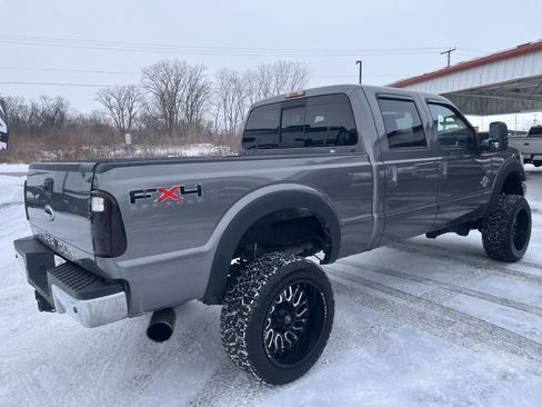 Used 2011 Ford F250 Lariat w/ Lariat Interior Pkg image 12