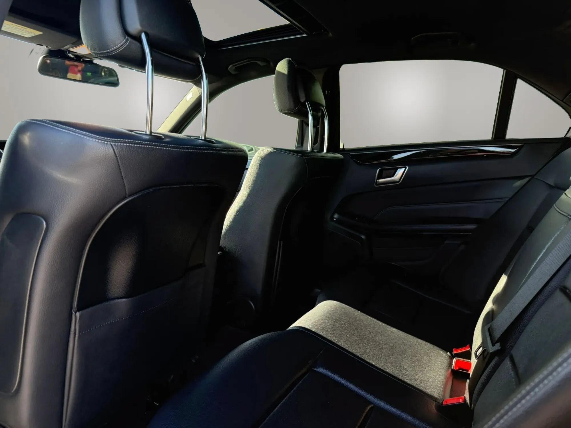 Used 2014 Mercedes-Benz E 250 BlueTEC Sedan w/ Premium 1 Package image 12