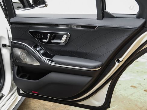 Used 2022 Mercedes-Benz S 580 4MATIC Sedan image 57