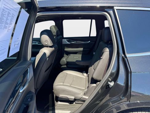 Used 2024 Cadillac XT6 Premium Luxury AWD/4WD image 23
