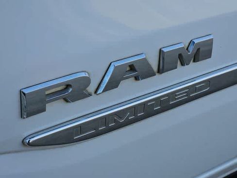 Used 2019 RAM 1500 Limited AWD/4WD image 11