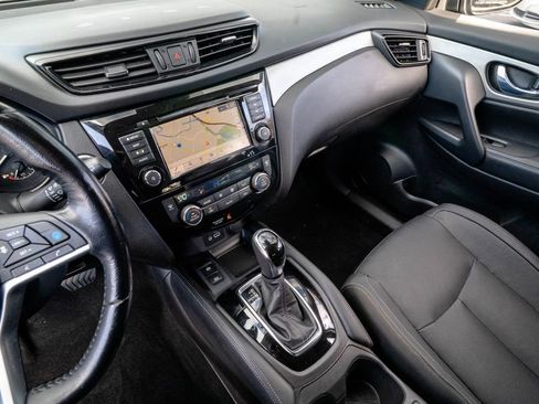 Used 2020 Nissan Rogue Sport SL AWD/4WD image 24