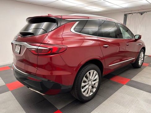 Used 2020 Buick Enclave Premium w/ Sun and Sites Package image 6