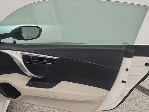 Used 2017 Acura NSX AWD/4WD image 25