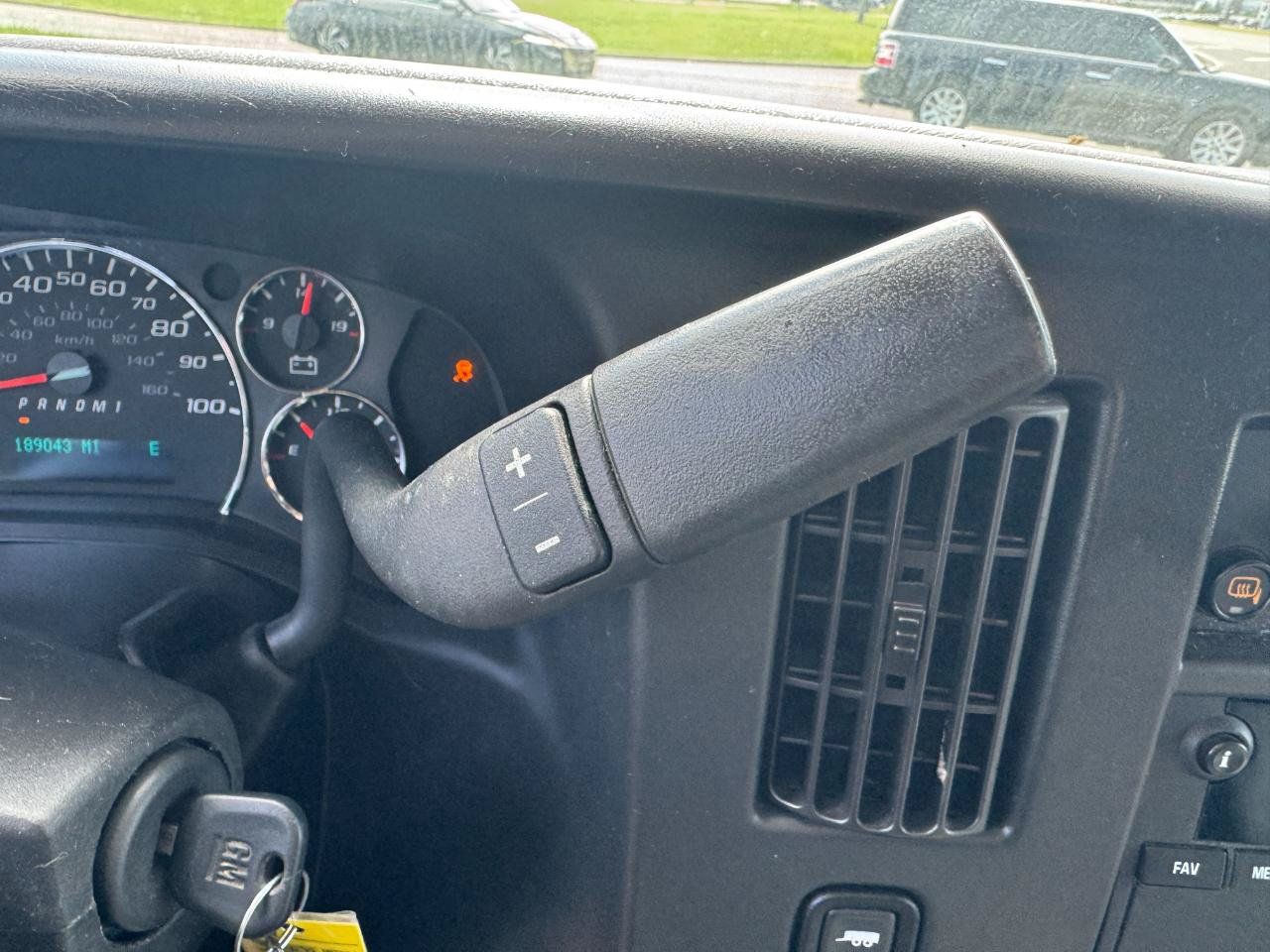 Used 2017 Chevrolet Express 2500 RWD image 35