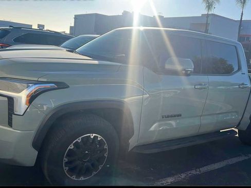 Used 2022 Toyota Tundra SR5 image 1