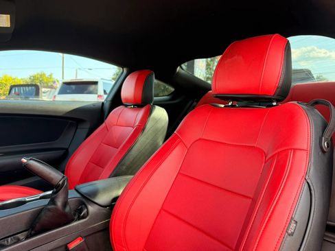 Used 2019 Ford Mustang Coupe w/ Equipment Group 101A RWD image 12