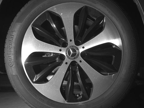 Used 2025 Mercedes-Benz GLB 250 4MATIC image 15