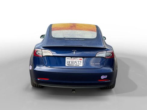 Used 2018 Tesla Model 3 Long Range image 4